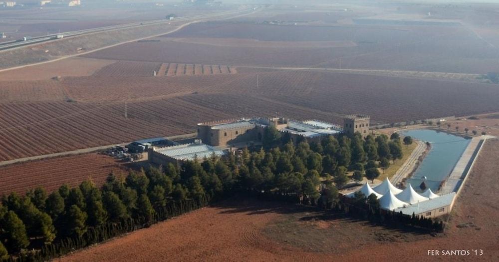 Hotel Vinedos Y Bodegas El Castillo Βιγιαρρομπλέδο Εξωτερικό φωτογραφία