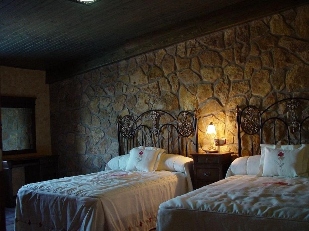 Hotel Vinedos Y Bodegas El Castillo Βιγιαρρομπλέδο Εξωτερικό φωτογραφία