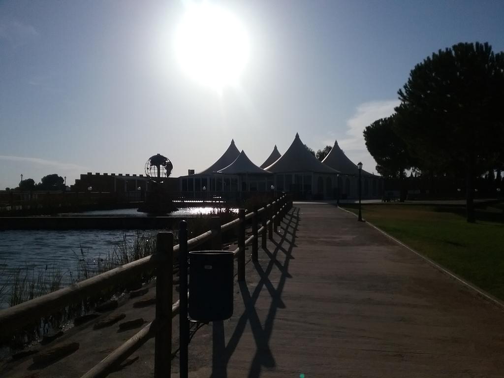 Hotel Vinedos Y Bodegas El Castillo Βιγιαρρομπλέδο Εξωτερικό φωτογραφία