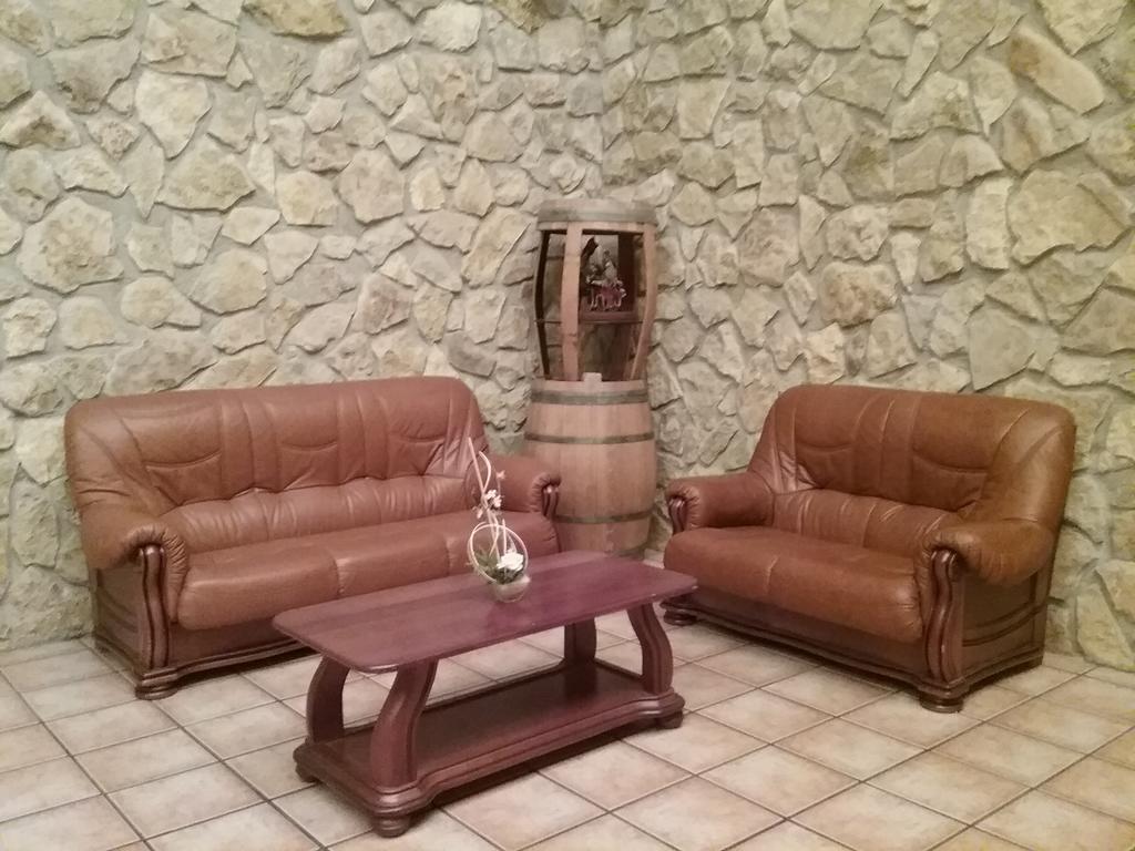 Hotel Vinedos Y Bodegas El Castillo Βιγιαρρομπλέδο Εξωτερικό φωτογραφία