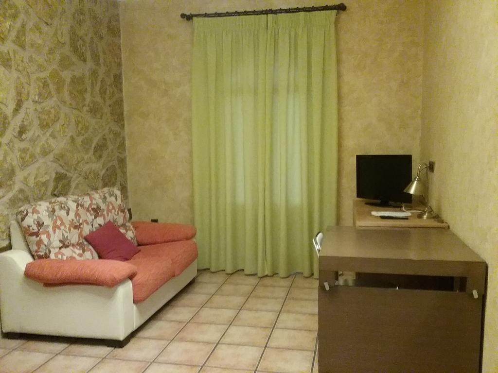 Hotel Vinedos Y Bodegas El Castillo Βιγιαρρομπλέδο Δωμάτιο φωτογραφία