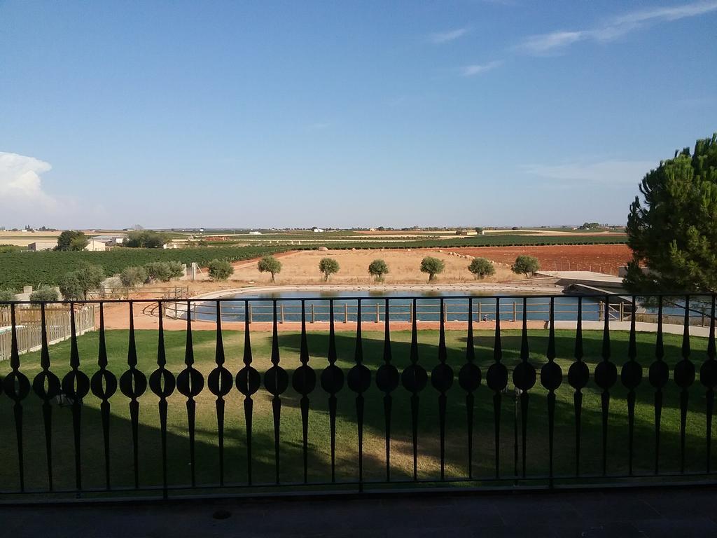 Hotel Vinedos Y Bodegas El Castillo Βιγιαρρομπλέδο Εξωτερικό φωτογραφία