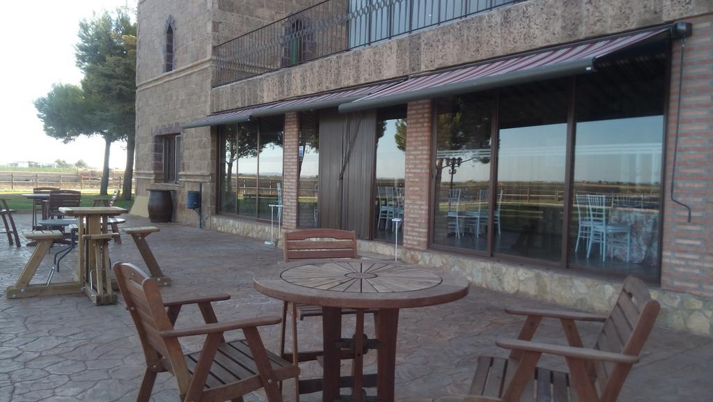 Hotel Vinedos Y Bodegas El Castillo Βιγιαρρομπλέδο Εξωτερικό φωτογραφία